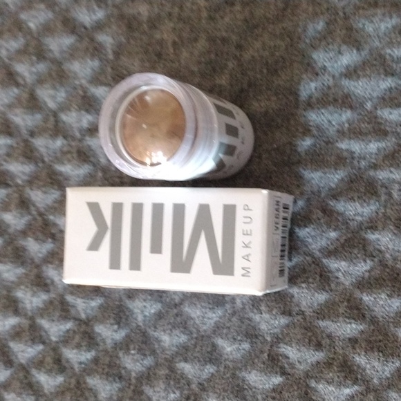 Milk Makeup Highlighter - Picture 2 of 4